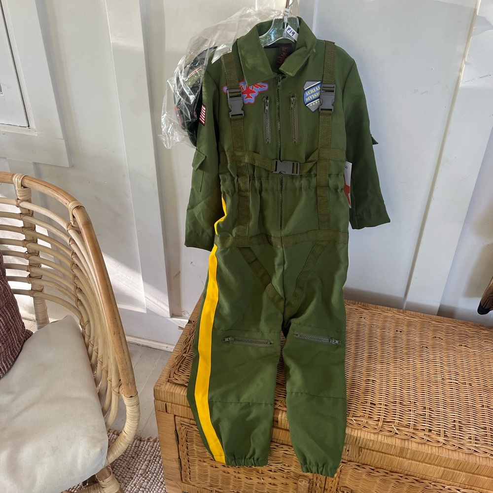 Army green pilot costume